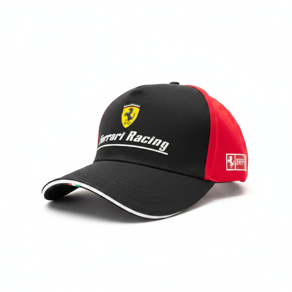 Шапка с козирка Ferrari Racing