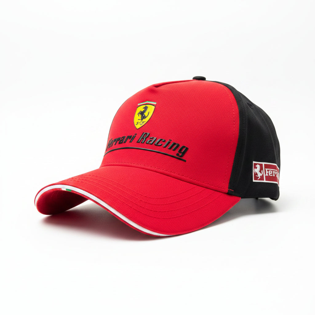 Шапка с козирка Ferrari Racing