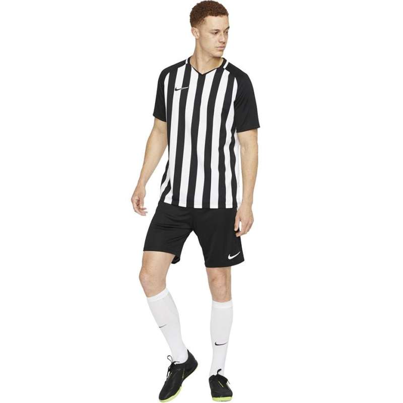 Мъжка тениска Nike Striped Division III