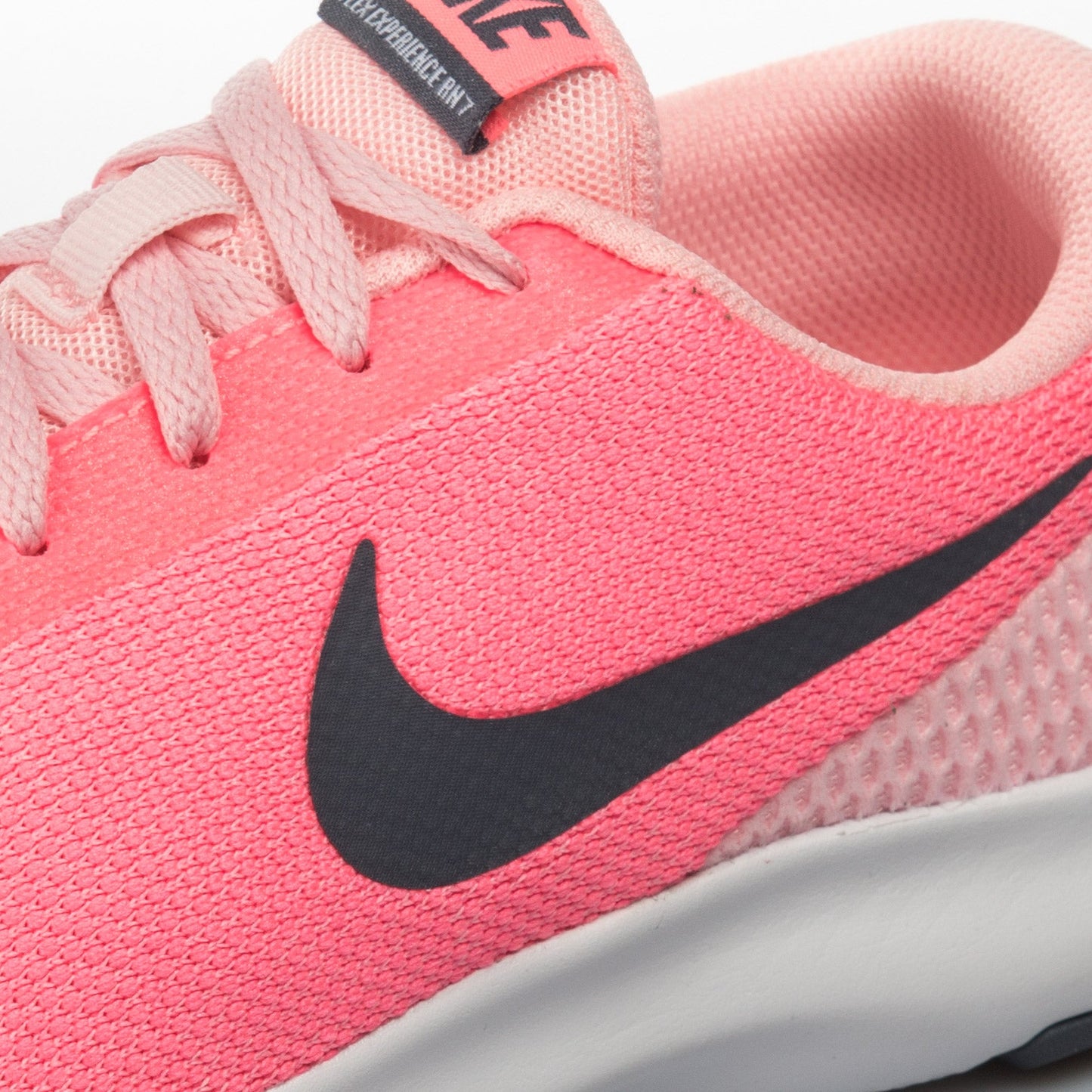 Дамски маратонки Nike Flex Experience RN 7
