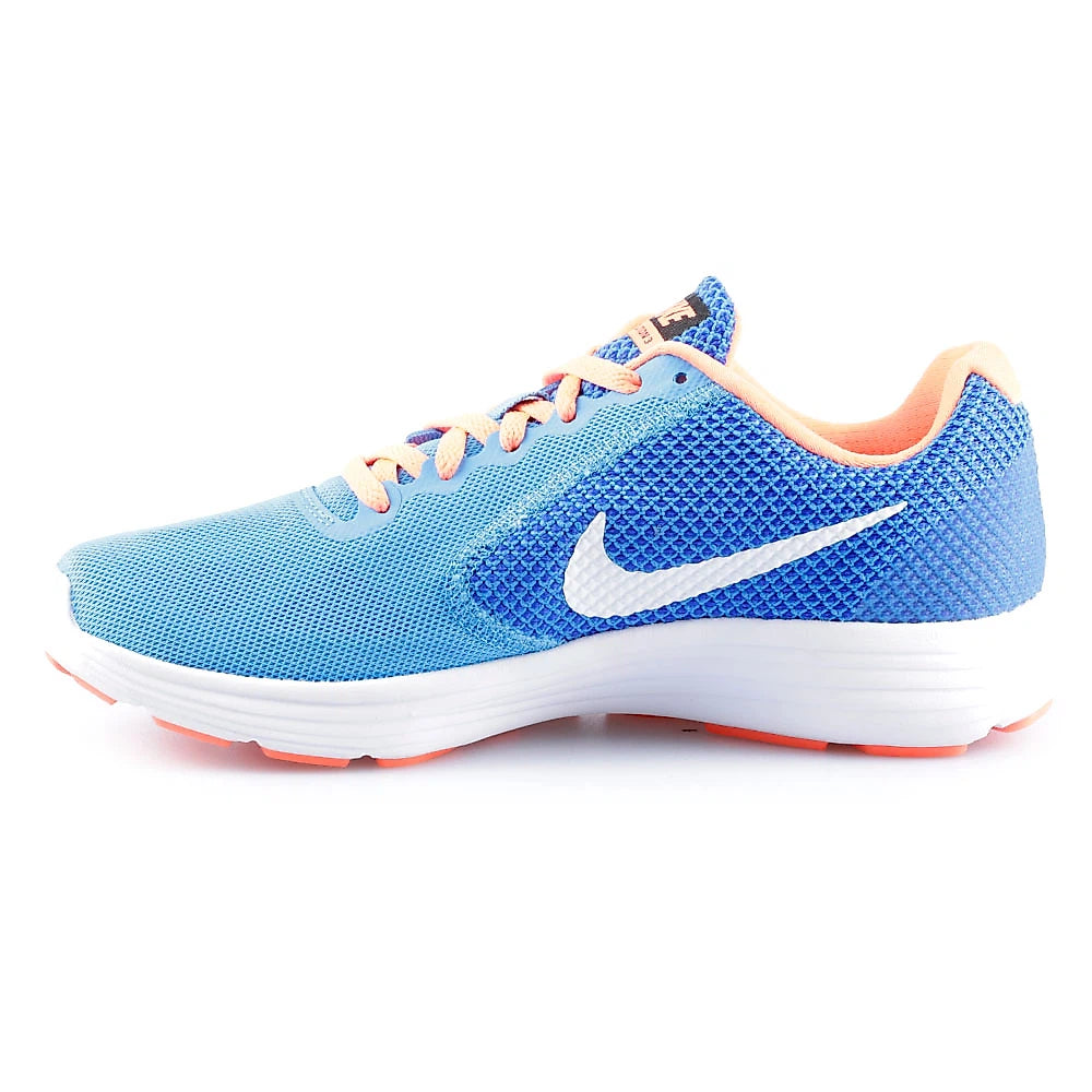 Дамски маратонки Nike Revolution 3