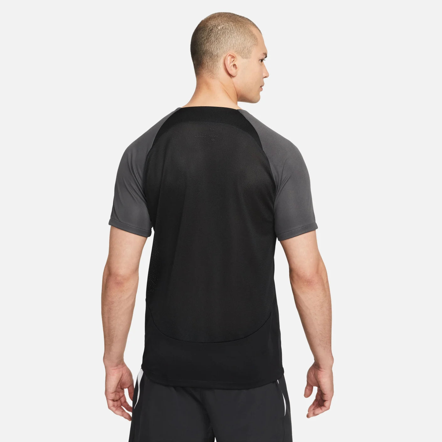 Мъжка тениска Nike Dri-FIT Academy Pro
