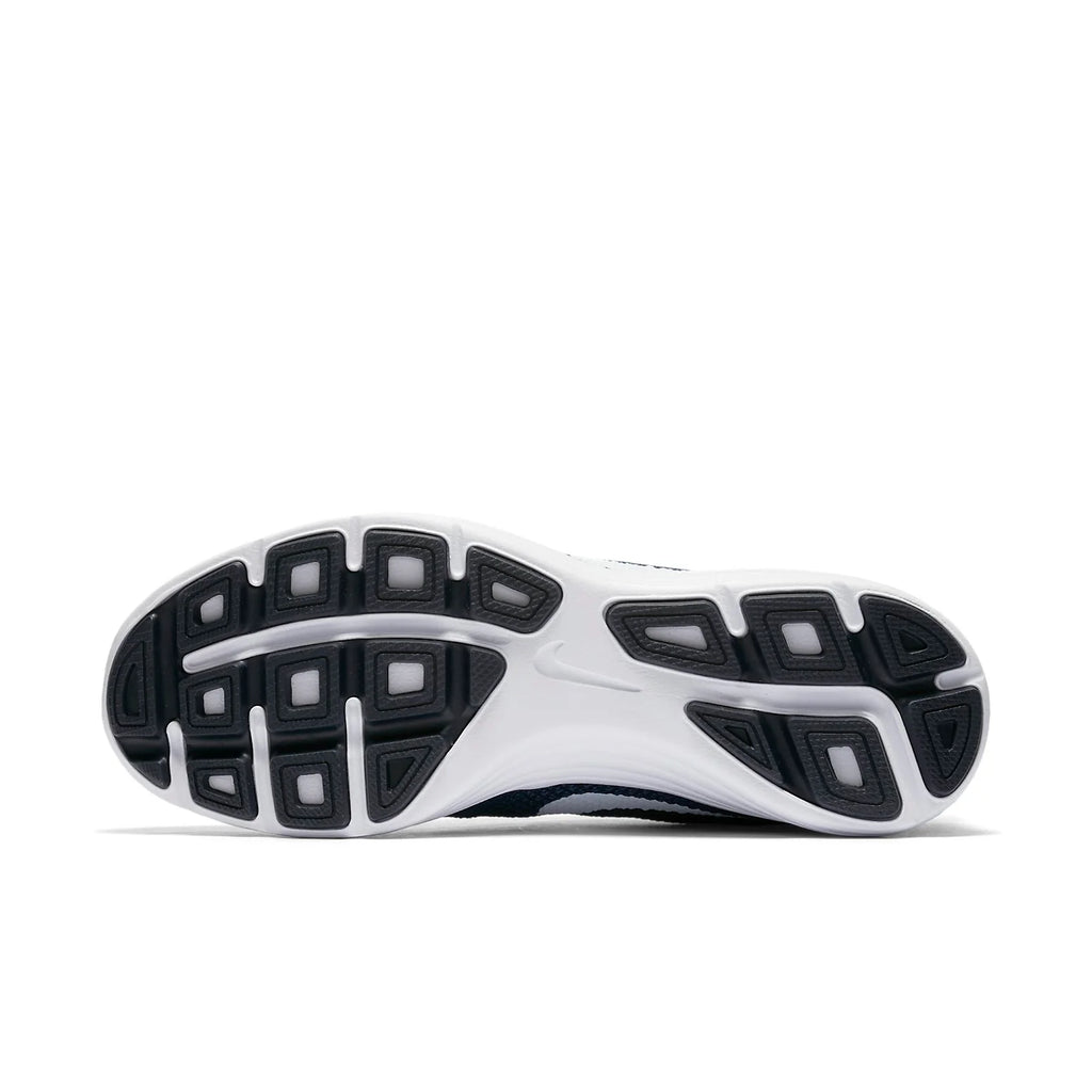 Nike Revolution 3