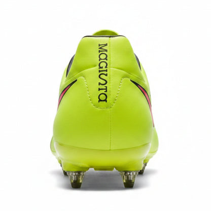 Футболни обувки Nike Magista