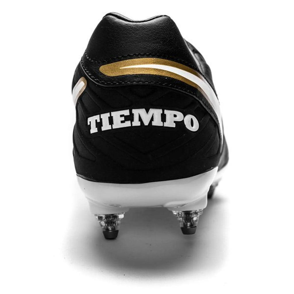 Футболни обувки Nike Tiempo Mystic