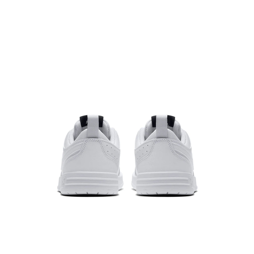 Маратонки Nike Pico 5
