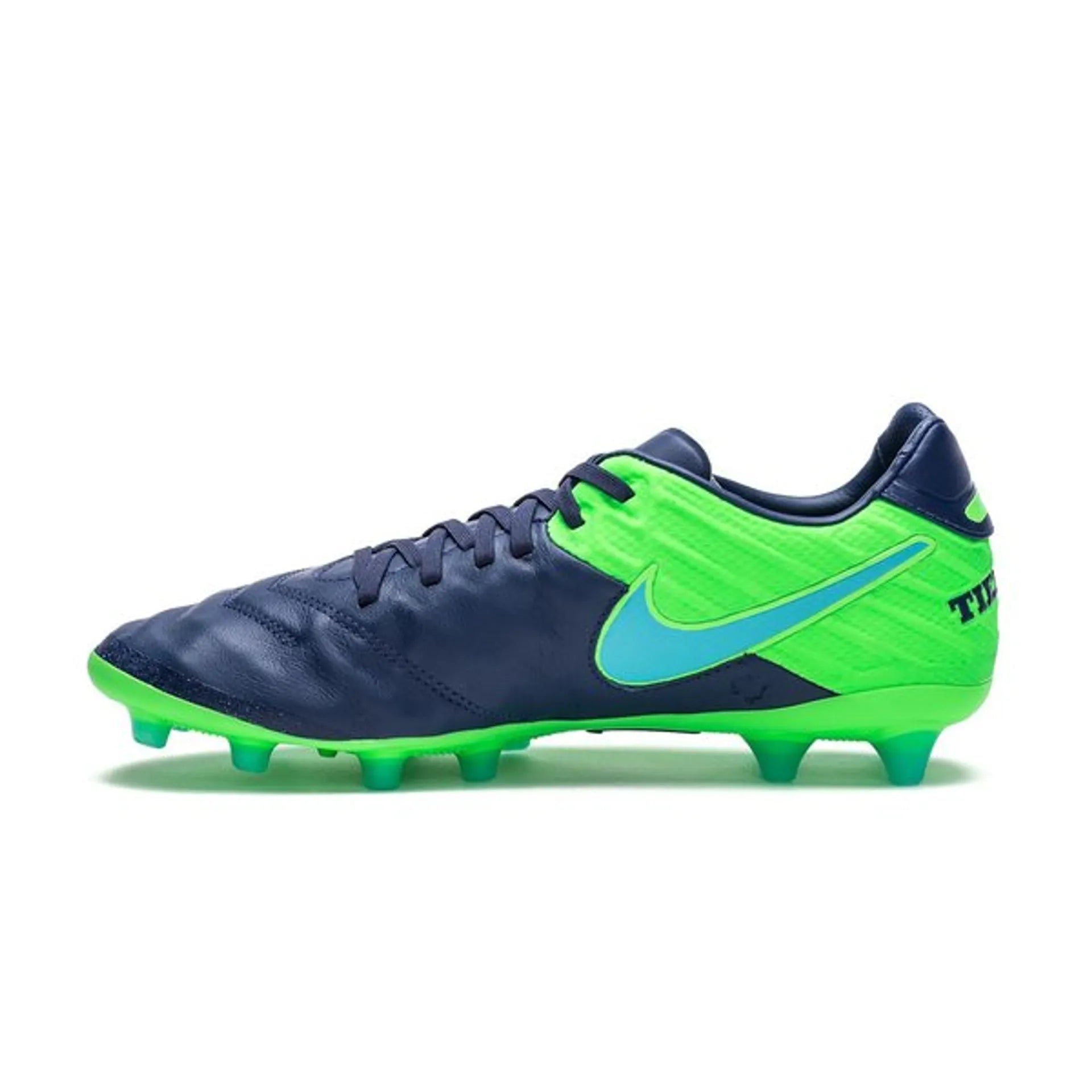 Футболни обувки Nike Tiempo Legacy II