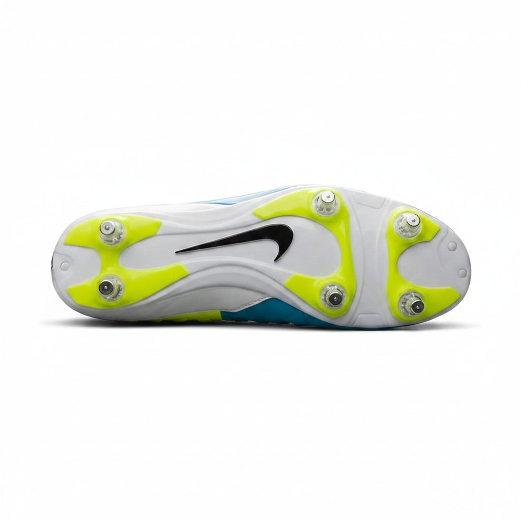 Футболни обувки Nike Libretto III
