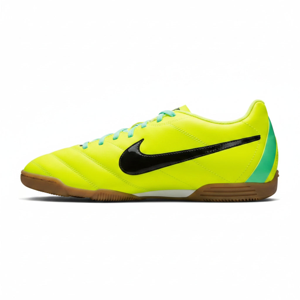 Футболни обувки Nike Tiempo Rio
