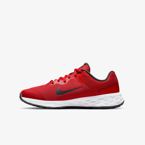 Дамски маратонки Nike Revolution 6