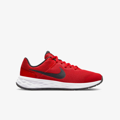 Дамски маратонки Nike Revolution 6