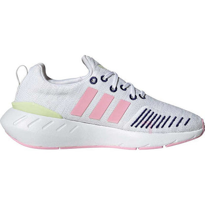 Дамски маратонки Adidas Swift Run 22