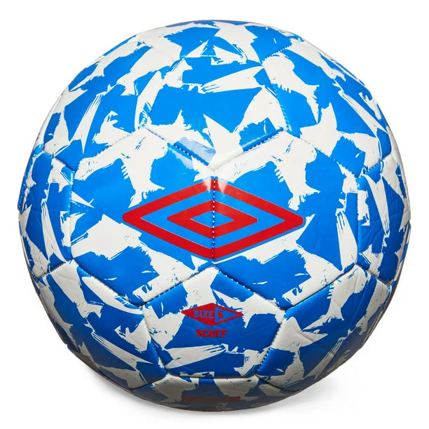 Футболна топка Umbro Scout
