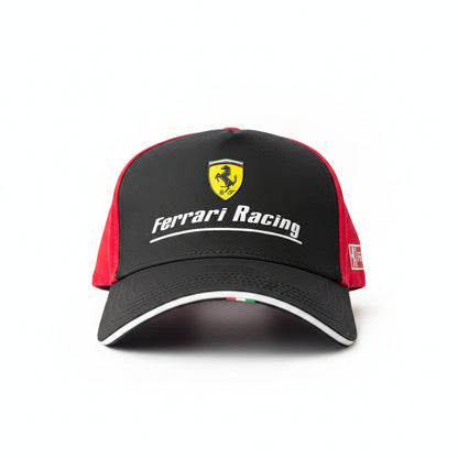Шапка с козирка Ferrari Racing