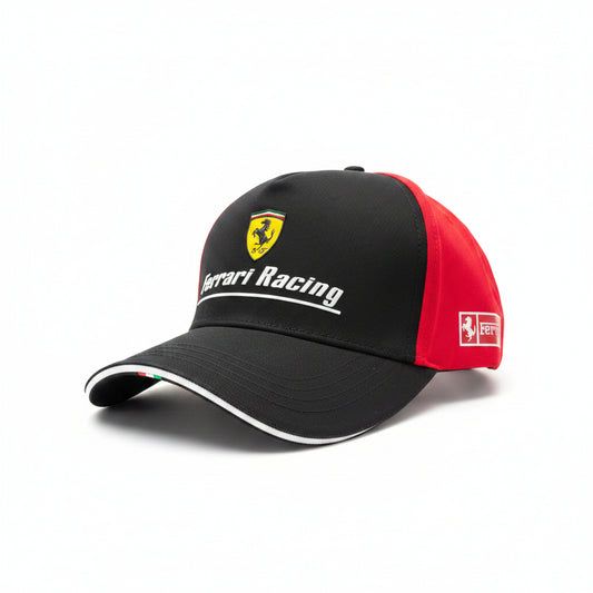 Шапка с козирка Ferrari Racing
