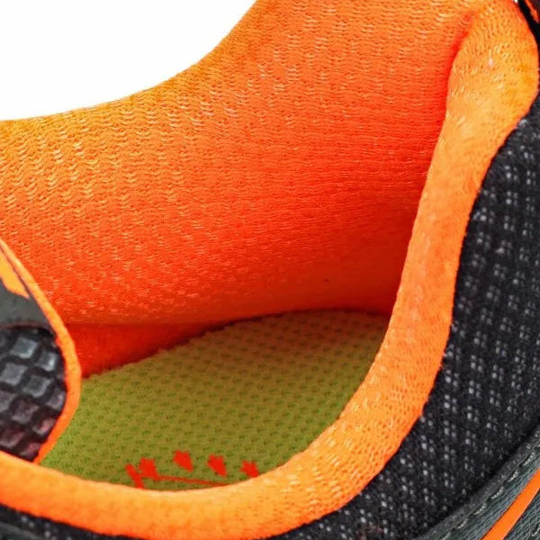 Маратонки Nike Air Alvord 10