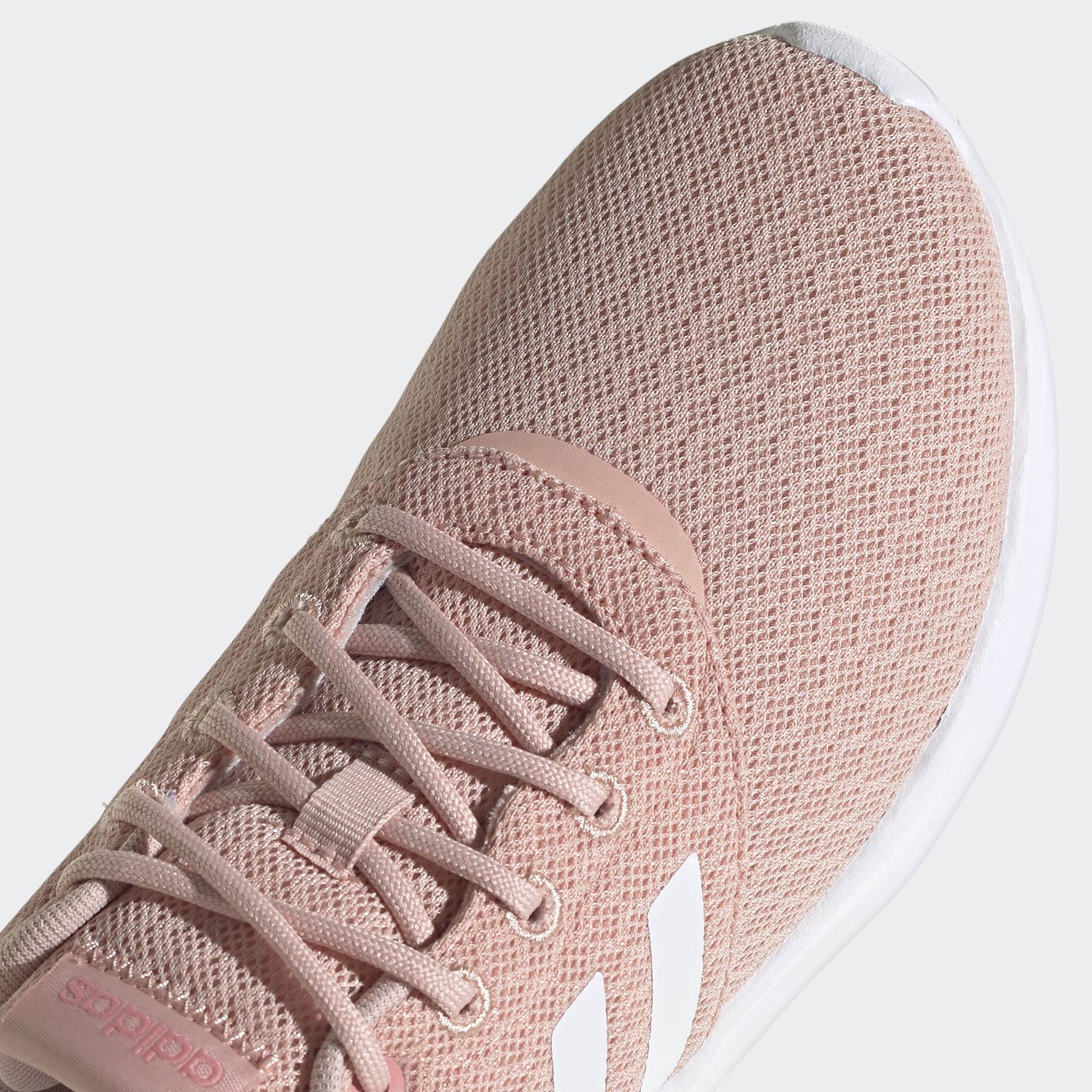 Дамски маратонки Adidas QT Racer