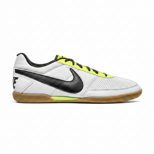 Футболни обувки Nike Davinho