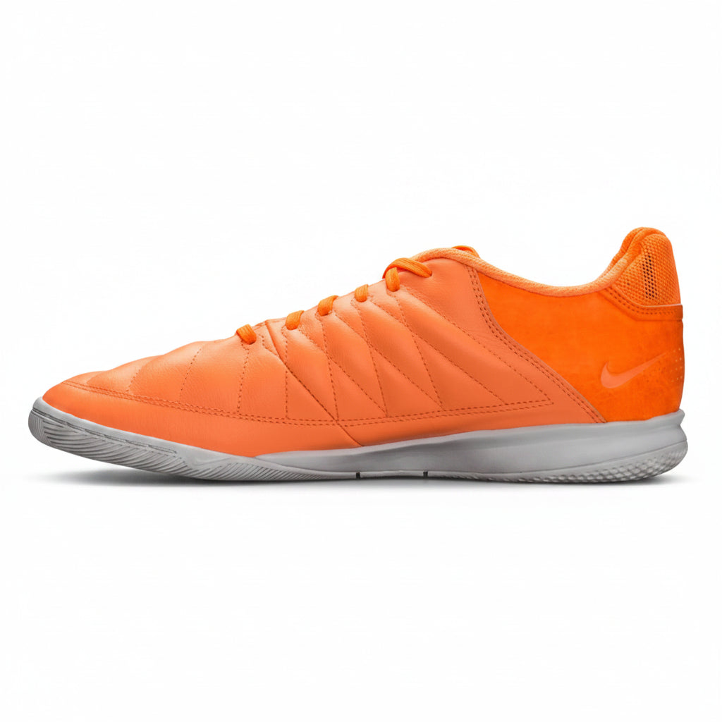 Футболни обувки Nike Gato II