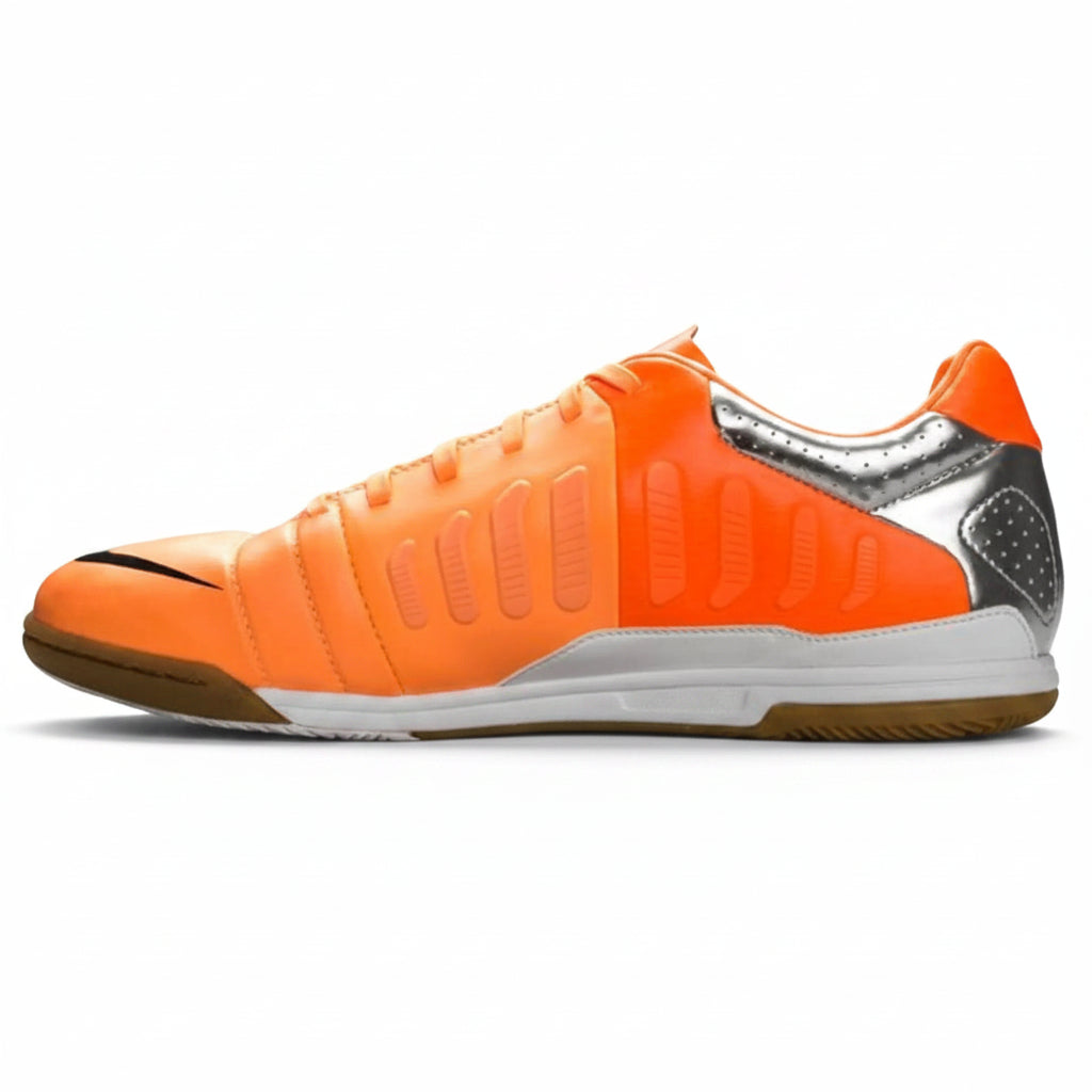 Футболни обувки Nike Libretto III