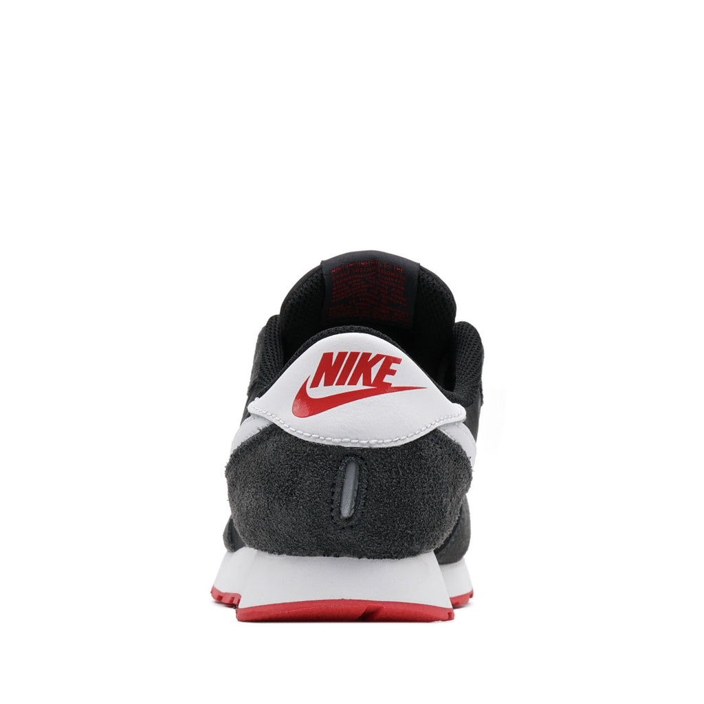 Мъжки маратонки Nike MD Valiant