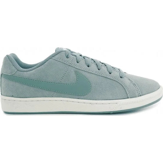 Дамски маратонки Nike Court Royale Suede
