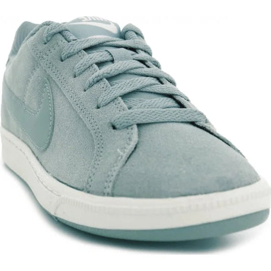 Дамски маратонки Nike Court Royale Suede