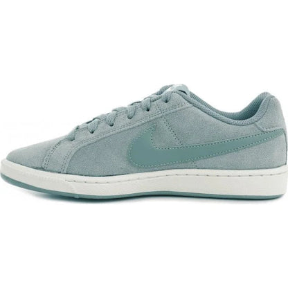 Дамски маратонки Nike Court Royale Suede