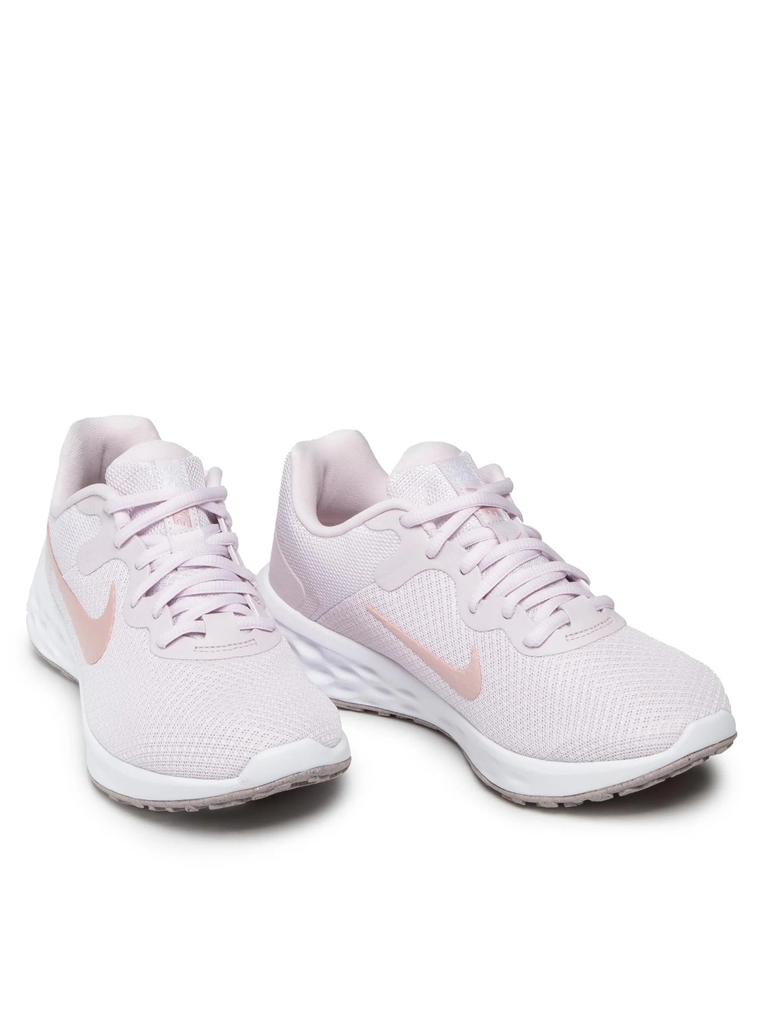 Дамски маратонки Nike Revolution 6 NN