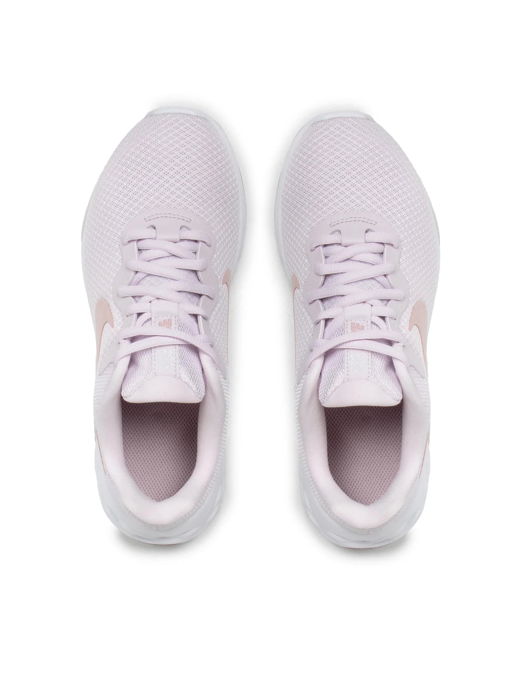 Дамски маратонки Nike Revolution 6 NN