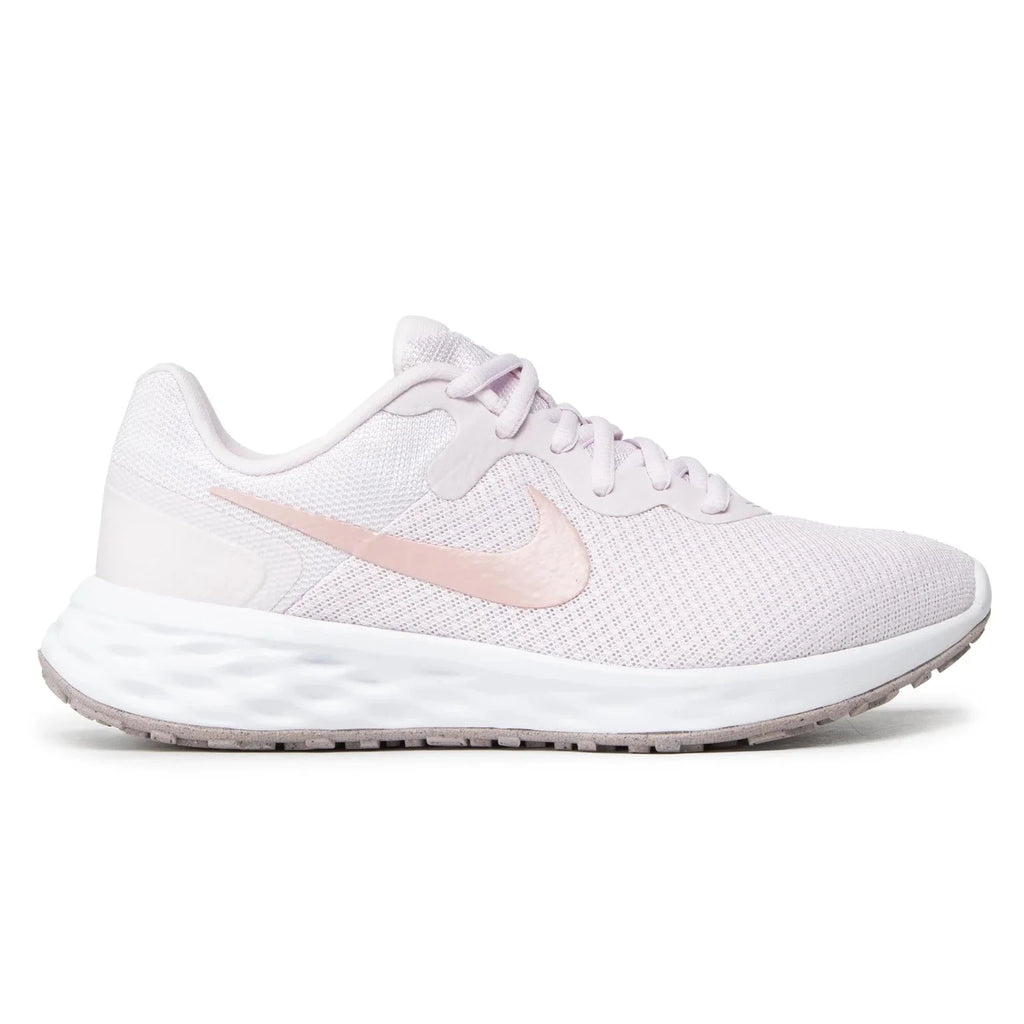 Дамски маратонки Nike Revolution 6 NN