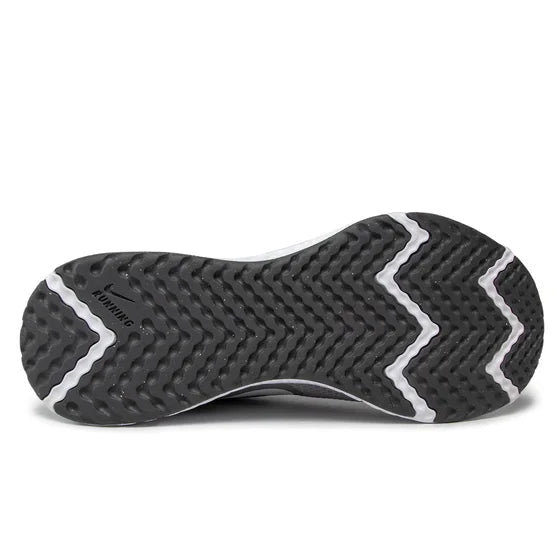 Маратонки Nike Revolution 5