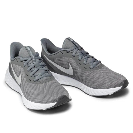 Маратонки Nike Revolution 5
