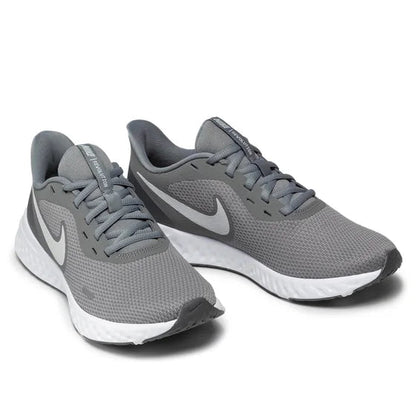 Маратонки Nike Revolution 5