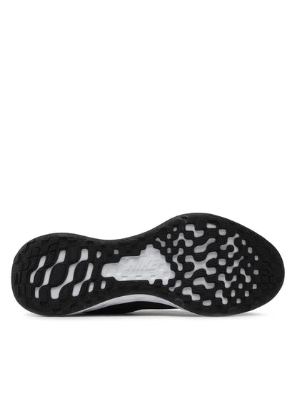Мъжки маратонки Nike Revolution 6 NN