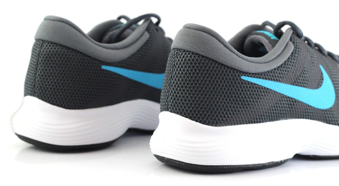 Мъжки маратонки Nike Revolution 4