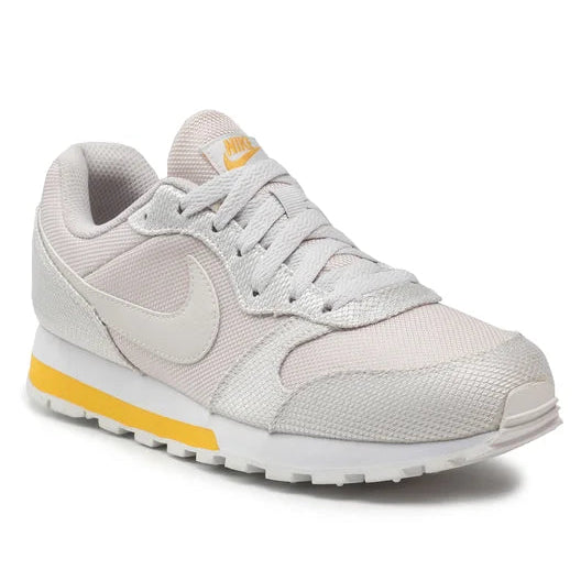 Дамски маратонки Nike MD Runner 2 SE